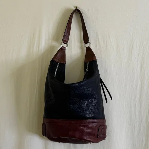 B. Makowsky Mahogany Brown & Black Pebble Leather Shoulder Bag Purse & Dust Bag - Picture 2 of 12
